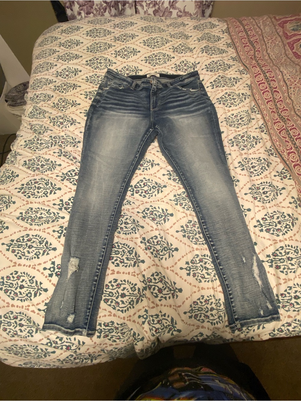 BKE Women's Light Blue Distressed Skinny Jeans